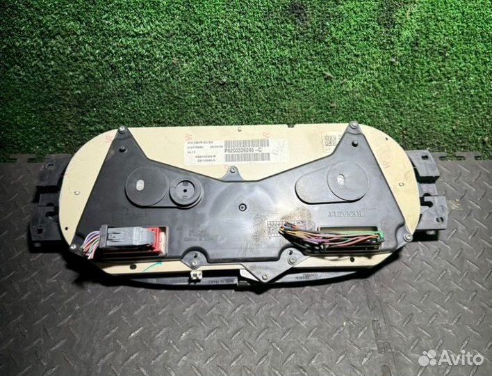 Щиток приборов (приборная панель) Nissan Kubistar