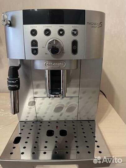Кофемашина Delonghi ecam 250.31 SB