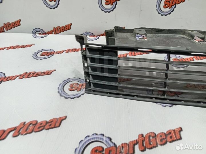 Решетка бампера Toyota Prius Alpha ZVW41 2zrfxe