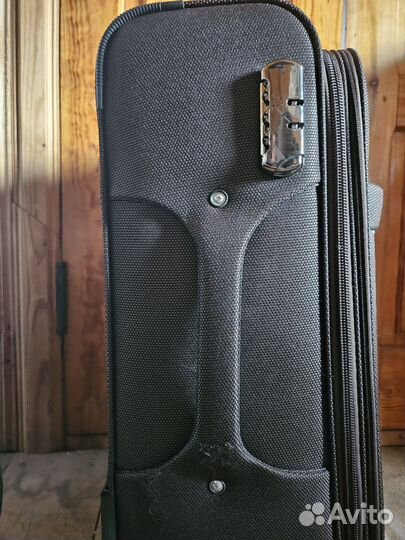 Чемодан на колесах