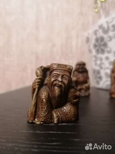 Фигурки нэцкэ