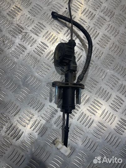 Главный цилиндр сцепления Chevrolet Cruze седан
