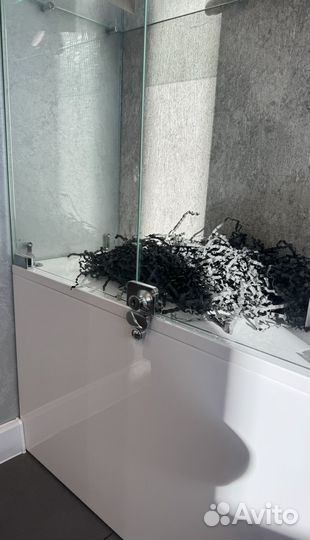 Стеллаж стеклянные полки