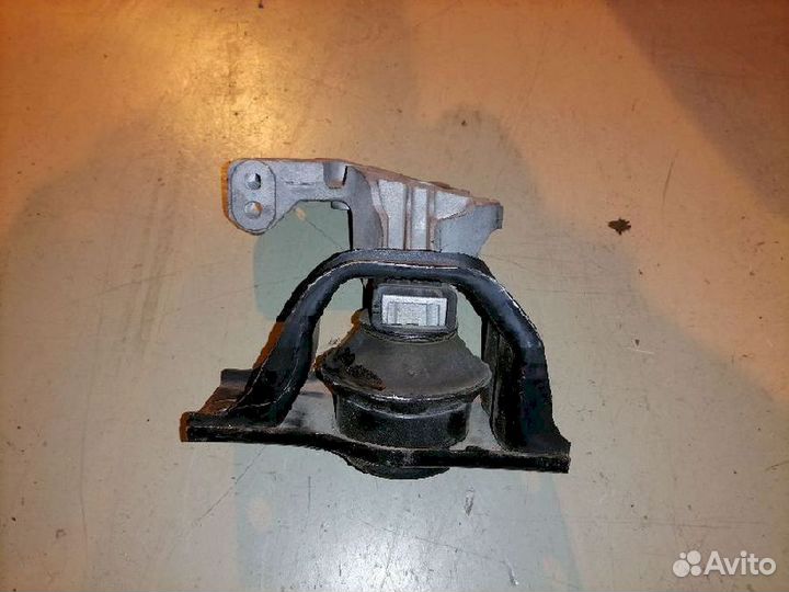 Опора двигателя (подушка двс) передняя правая 1121