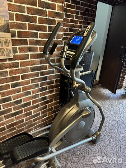 Эллиптический тренажер spirit XE295