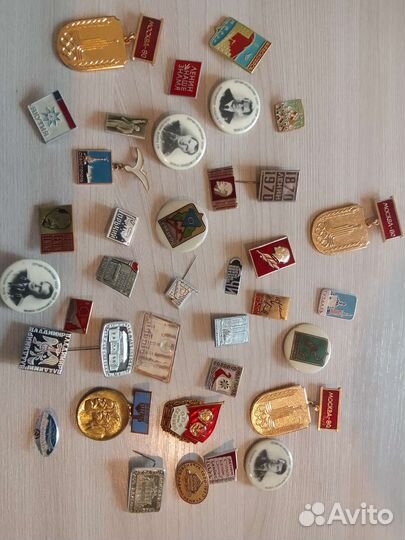 Значки настольные медали