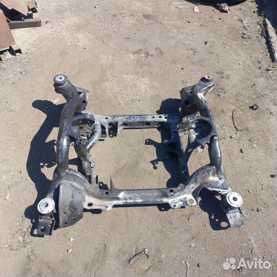 Подрамник Мерседес гле купе