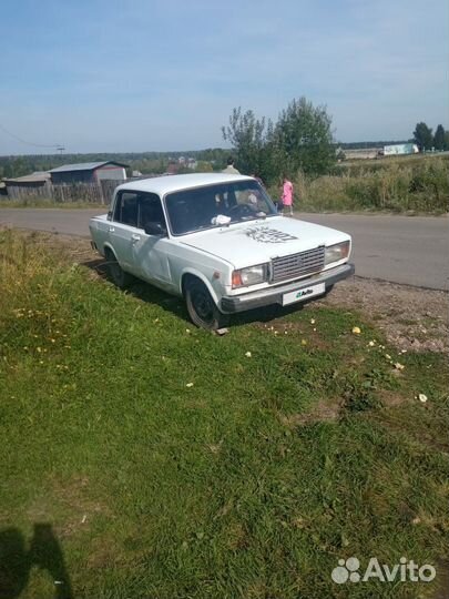 ВАЗ 2107 1.6 МТ, 2002, битый, 48 000 км