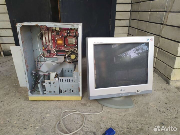 Монитор на запчасти