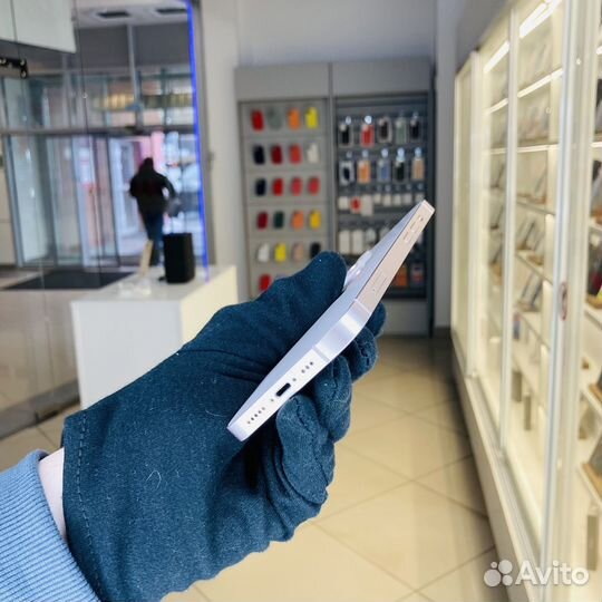 iPhone 13, 256 ГБ