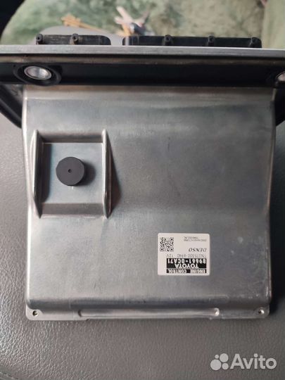 Блок управления двигателем Toyota sequia