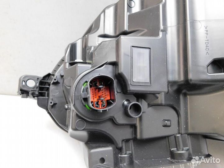 Фара правая Land Rover Range Rover