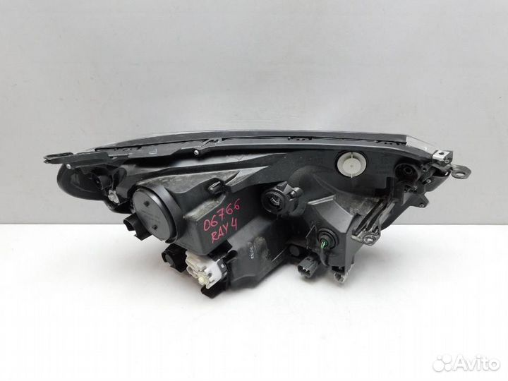 Фара левая Toyota RAV4