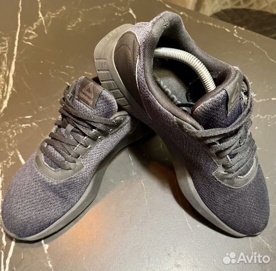 Кроссовки reebok 41