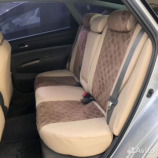 Авточехлы из экокожи Toyota Prius 20