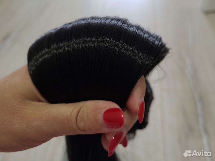 Волосы на заколках