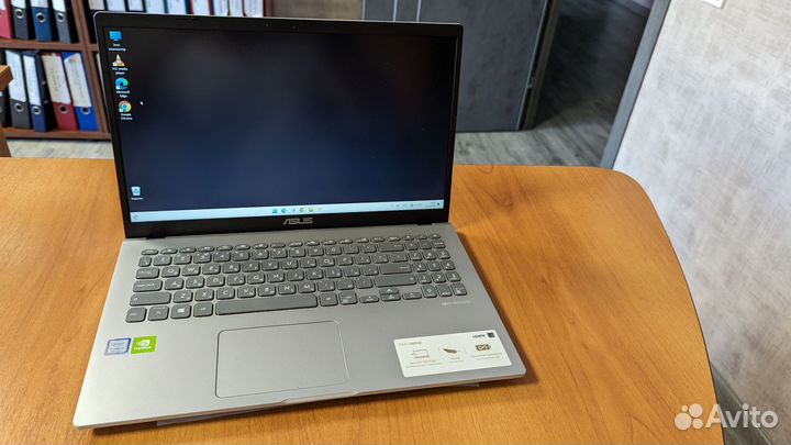 Ноутбук Asus vivobook 15'6