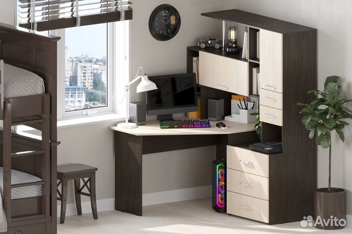 Компьютерный стол угловой для школьника