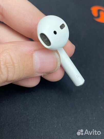 Наушник AirPods правый