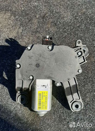 Chevrolet Cruze моторчик стеклоочистителя задний