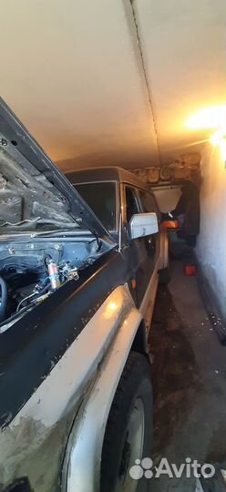 Nissan Safari 4.2 AT, 1992, 236 758 км