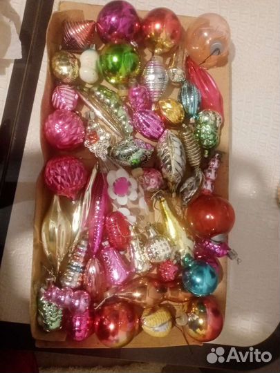 Ёлочные игрушки в ассортименте