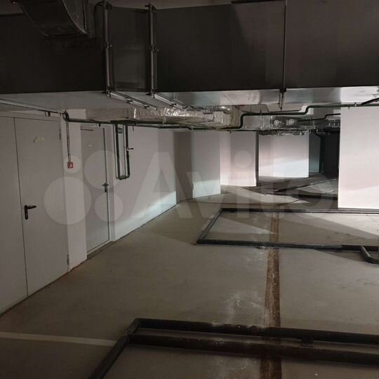 Машиноместо, 25 м²