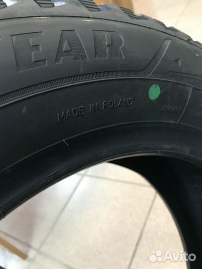 Goodyear Ultra Grip Ice Arctic 2 205/60 R16 96T