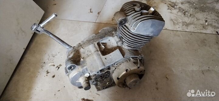 Двигатель от мопеда 