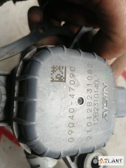 Помпа инвертора toyota prius