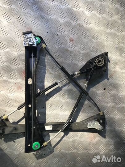 Стеклоподъемный механизм передний левый Volkswagen