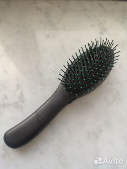 Расческа массажная электрическая