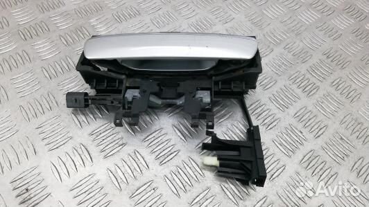 Ручка наружная передняя левая audi A8 D3 (94Y09EP0