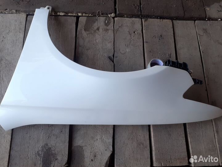 Крыло левое на honda accord CL7 NH624P