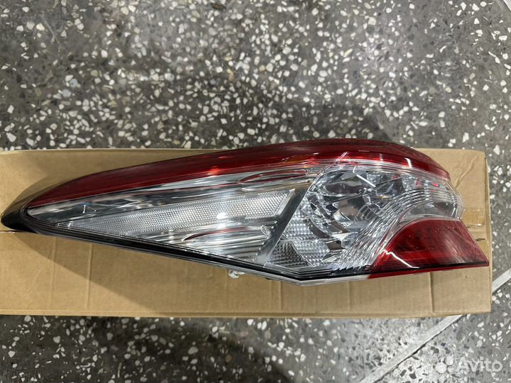 Стоп левый на camry 70