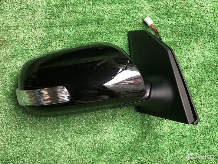 Зеркало правое corolla e120 e121