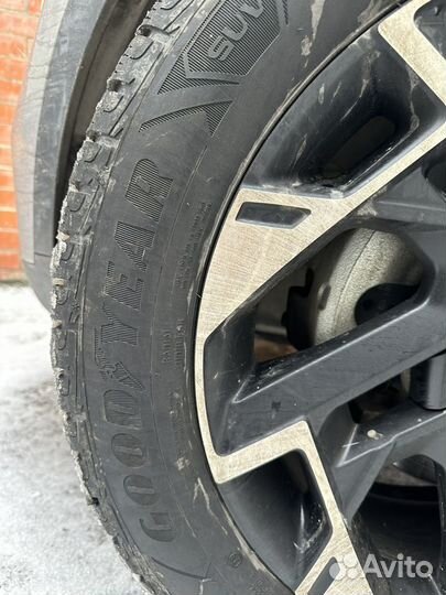 Goodyear UltraGrip Ice SUV Gen-1 235/55 R19 105T