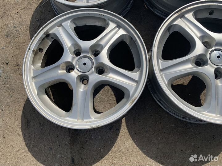 Литье Hyundai R16 5*114.3 et46 4шт