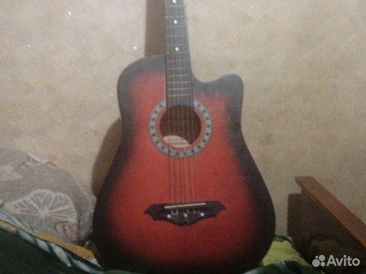 Акустическая гитара