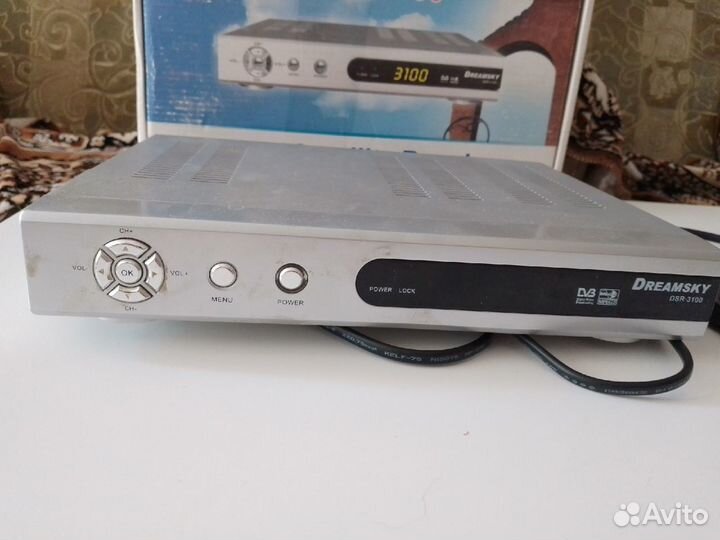 Спутниковый ресивер Dreamsky DSR-3100