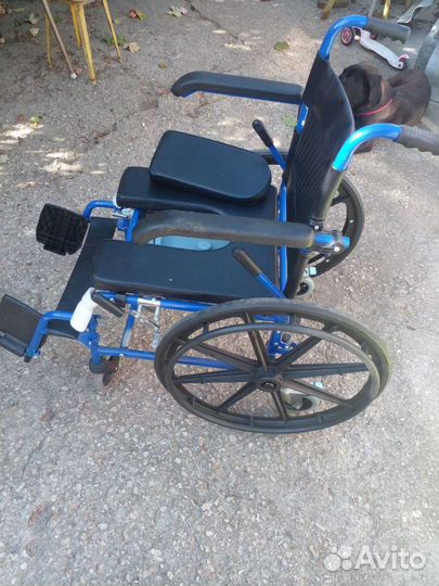Инвалидная коляска