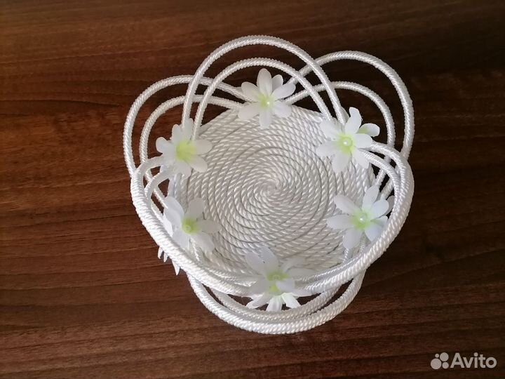 Вазы из капронового шнура