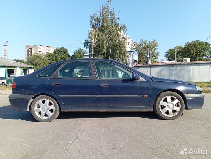 Renault Laguna 2.0 МТ, 2000, 370 000 км