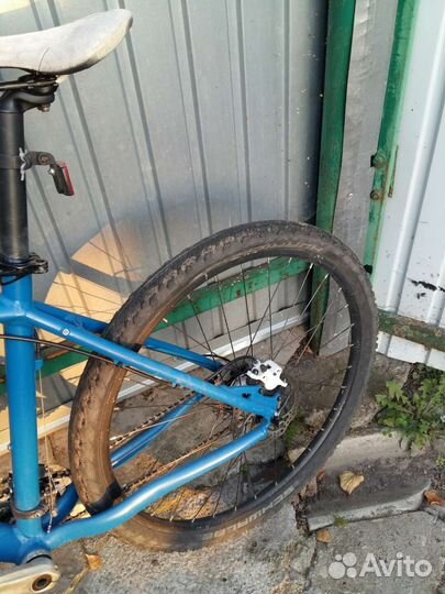 Cube LTD Team (2011)