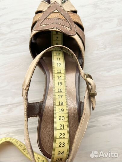 Босоножки натуральная кожа 38