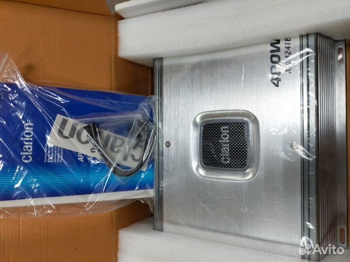 Clarion APX4241E усилитель мощности
