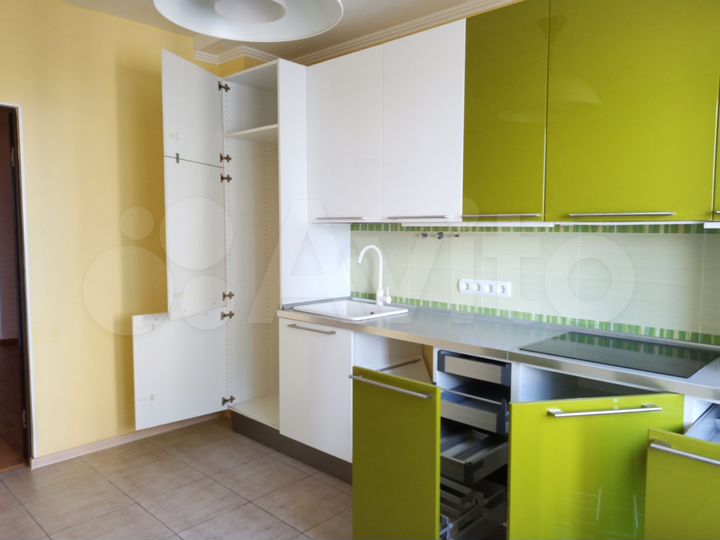 2-к. квартира, 84 м², 9/12 эт.