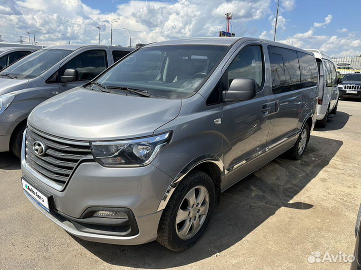 Hyundai Grand Starex 2.5 AT, 2018, 67 107 км