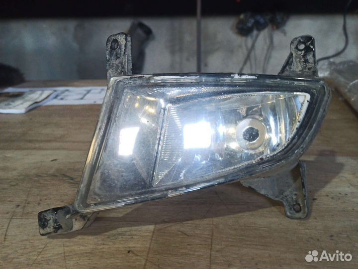 Туманка левая LADA priora