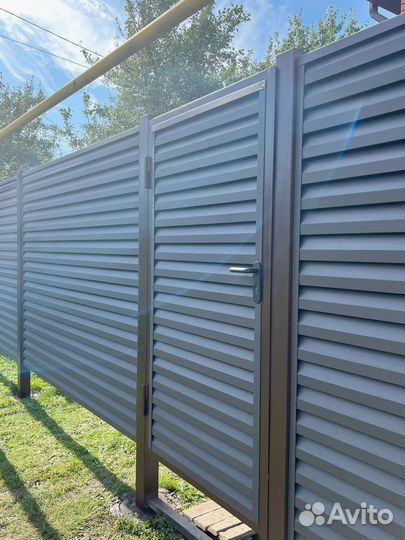 Забор из жалюзи ламелей под ключ